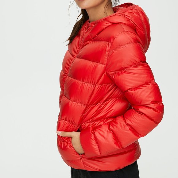 ARITZIA TNA THE LITTLE PUFF - Picture 5 of 12